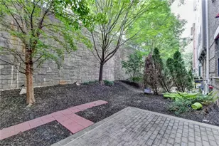 595 Broadview Pl NE, Atlanta, GA 30324 - Photo 9