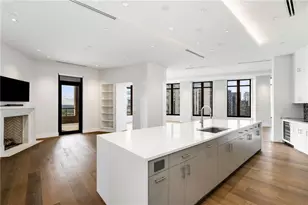 3376 Peachtree Road NE, Atlanta, GA 30326 - Photo 13