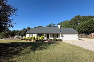408 Wilshire Ln, Bethlehem, GA 30620 - Photo 1