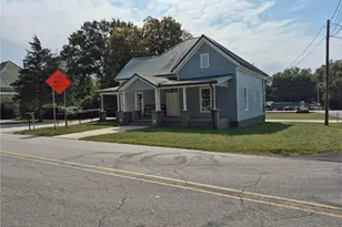 2459 N Broad St, Commerce, GA 30529 - Photo 1