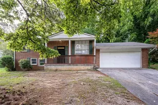 367 Camelot Pkwy, Jonesboro, GA 30236 - Photo 1