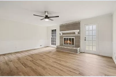 2016 Crescent Drive, Snellville, GA 30078 - Photo 7