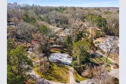 130 Putnam Circle, Atlanta, GA 30342 - Photo 13