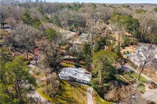 130 Putnam Circle, Atlanta, GA 30342 - Photo 13