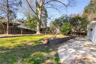 130 Putnam Circle, Atlanta, GA 30342 - Photo 11