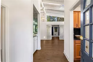 130 Putnam Circle, Atlanta, GA 30342 - Photo 3