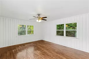 5720 Crabapple Dr, Mableton, GA 30126 - Photo 7