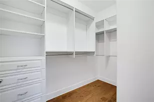 844 Stonehill Ln, Atlanta, GA 30324 - Photo 19