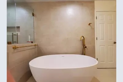 10490 Summer Creek Drive, Johns Creek, GA 30022 - Photo 15