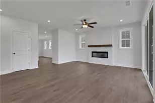 125 Kindred Ln, Marietta, GA 30066 - Photo 5