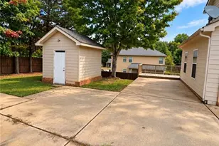4 Barcelona St, Newnan, GA 30263 - Photo 27