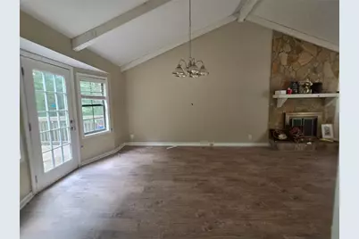 1617 Eric Circle, Lawrenceville, GA 30043 - Photo 7