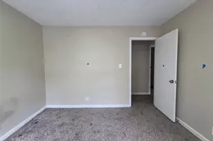 1617 Eric Cir, Lawrenceville, GA 30043 - Photo 5