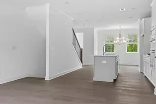 6603 Beacon Dr, Atlanta, GA 30328 - Photo 13
