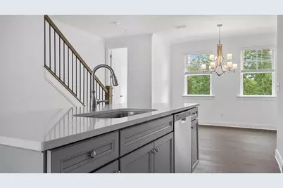 6603 Beacon Drive, Atlanta, GA 30328 - Photo 21