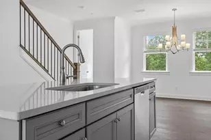 6603 Beacon Dr, Atlanta, GA 30328 - Photo 21