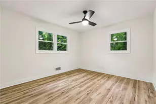 250 King Arthur Dr, Woodstock, GA 30189 - Photo 17