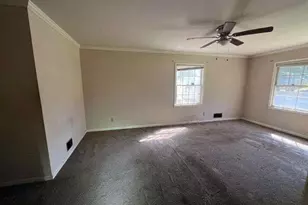 3059 Sorrento Circle, Atlanta, GA 30331 - Photo 9