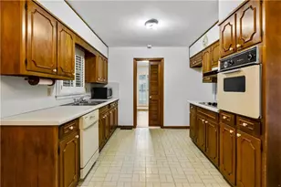 5291 Saffron Dr, Dunwoody, GA 30338 - Photo 13