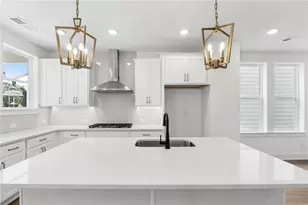 646 Memphis Dr, Scottdale, GA 30079 - Photo 9