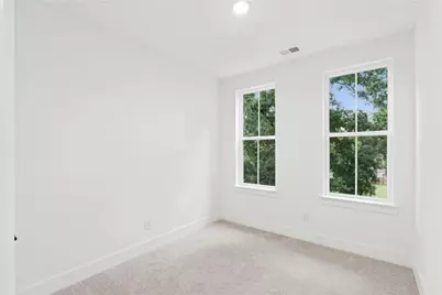 650 Memphis Drive, Scottdale, GA 30079 - Photo 17