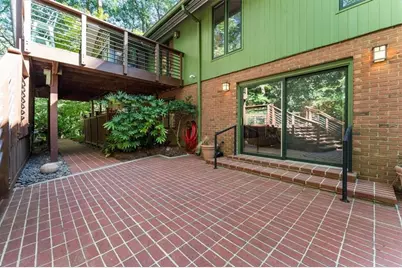 892 Castle Falls Drive NE, Atlanta, GA 30329 - Photo 47