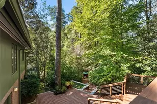 892 Castle Falls Dr NE, Atlanta, GA 30329 - Photo 51