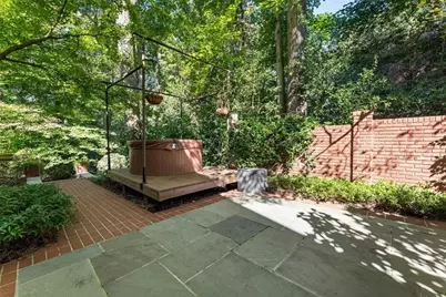 892 Castle Falls Drive NE, Atlanta, GA 30329 - Photo 55