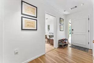 892 Castle Falls Dr NE, Atlanta, GA 30329 - Photo 5