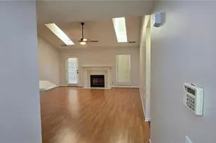 755 Avalon Forest Dr, Lawrenceville, GA 30044 - Photo 3