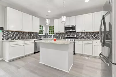 411 Azure Court, Stockbridge, GA 30281 - Photo 9