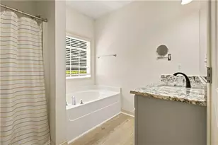 6204 Cove Creek Dr, Flowery Branch, GA 30542 - Photo 35