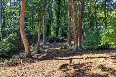2552 Ridgewood Terrace NW, Atlanta, GA 30318 - Photo 5