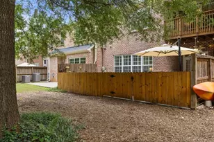 1606 Lexington Dr, Roswell, GA 30075 - Photo 45