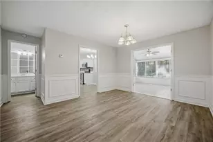 1055 Wellers Ct, Roswell, GA 30076 - Photo 5
