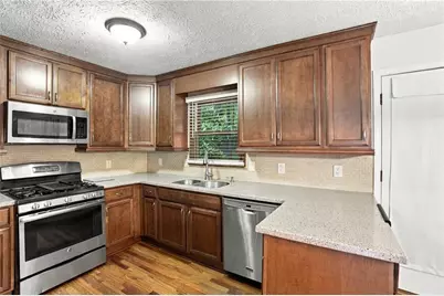 3095 Woodland Drive NW, Kennesaw, GA 30152 - Photo 17
