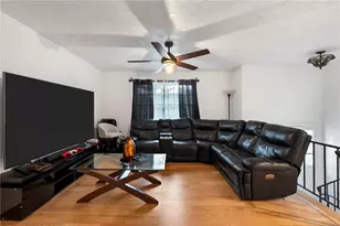 7327 Stream Ct, Riverdale, GA 30296 - Photo 5