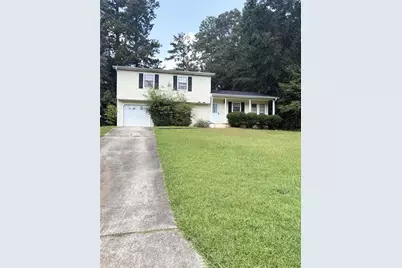 7571 Kevin Pl, Jonesboro, GA 30236 - Photo 1