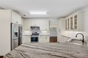4965 Haydens Walk Dr, Alpharetta, GA 30022 - Photo 7