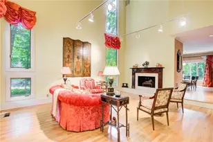 1075 Riverside Trace, Sandy Springs, GA 30328 - Photo 7