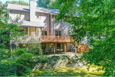 1075 Riverside Trace, Sandy Springs, GA 30328 - Photo 13
