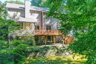 1075 Riverside Trace, Sandy Springs, GA 30328 - Photo 13