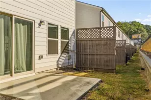5562 Plain Field Ln, Lilburn, GA 30047 - Photo 25