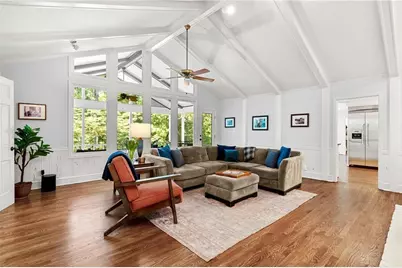 5580 Lake Island Drive, Sandy Springs, GA 30327 - Photo 13