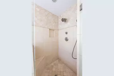 5580 Lake Island Drive, Sandy Springs, GA 30327 - Photo 23