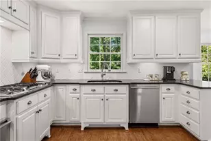 5580 Lake Island Dr, Sandy Springs, GA 30327 - Photo 9