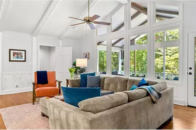 5580 Lake Island Drive, Sandy Springs, GA 30327 - Photo 15