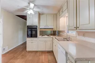 4464 Francis Ct SW, Lilburn, GA 30047 - Photo 9