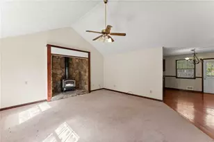 6959 Deaton Henry Rd, Flowery Branch, GA 30542 - Photo 7