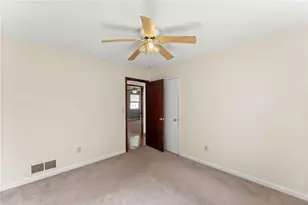 6959 Deaton Henry Rd, Flowery Branch, GA 30542 - Photo 17